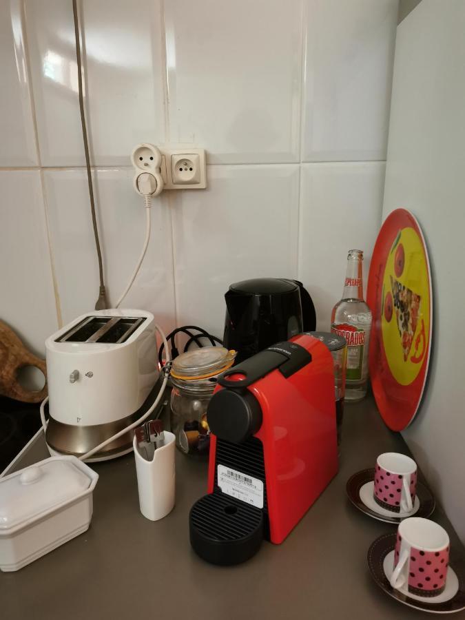 Appartement En Sous Sol De Villa Avec Acces Jardin Et Piscine Marsilia Exterior foto