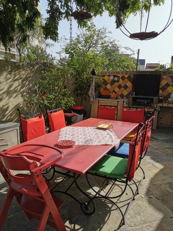 Appartement En Sous Sol De Villa Avec Acces Jardin Et Piscine Marsilia Exterior foto